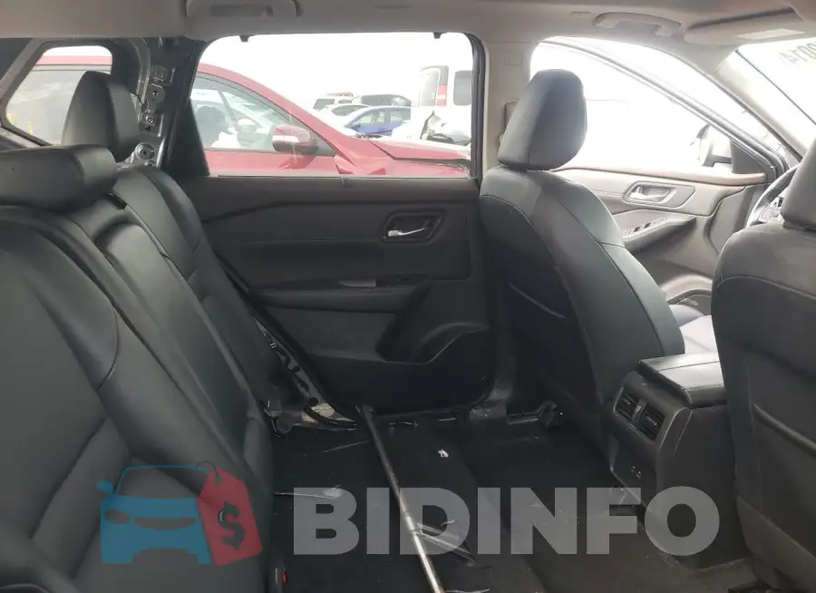 JN8BT3BB9NW339221 Photo# 10