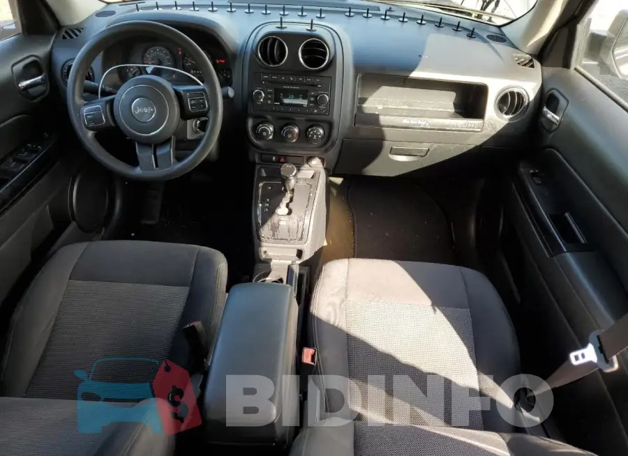 1C4NJPBA7GD670231 Photo# 8
