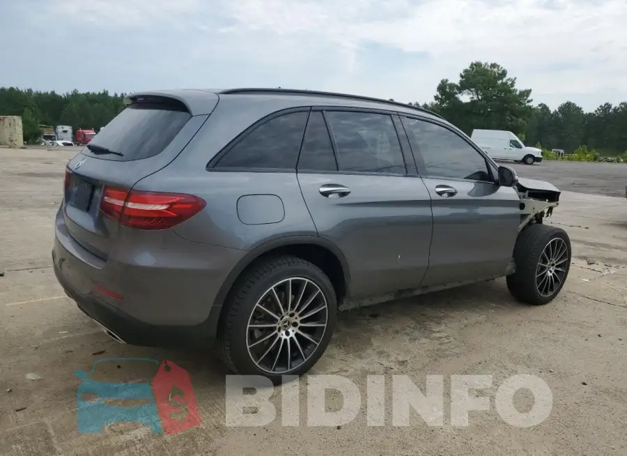 WDC0G4JB8KV180380 Photo# 3