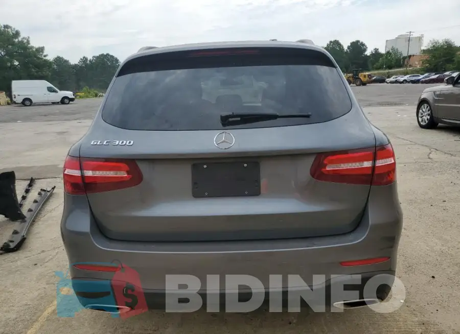 WDC0G4JB8KV180380 Photo# 6