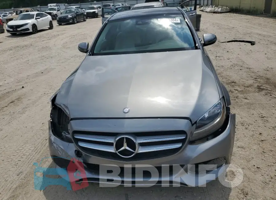 WDDWF4JB0GR147818 Photo# 5