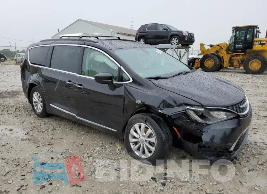 2C4RC1BG4HR509895 Photo# 4