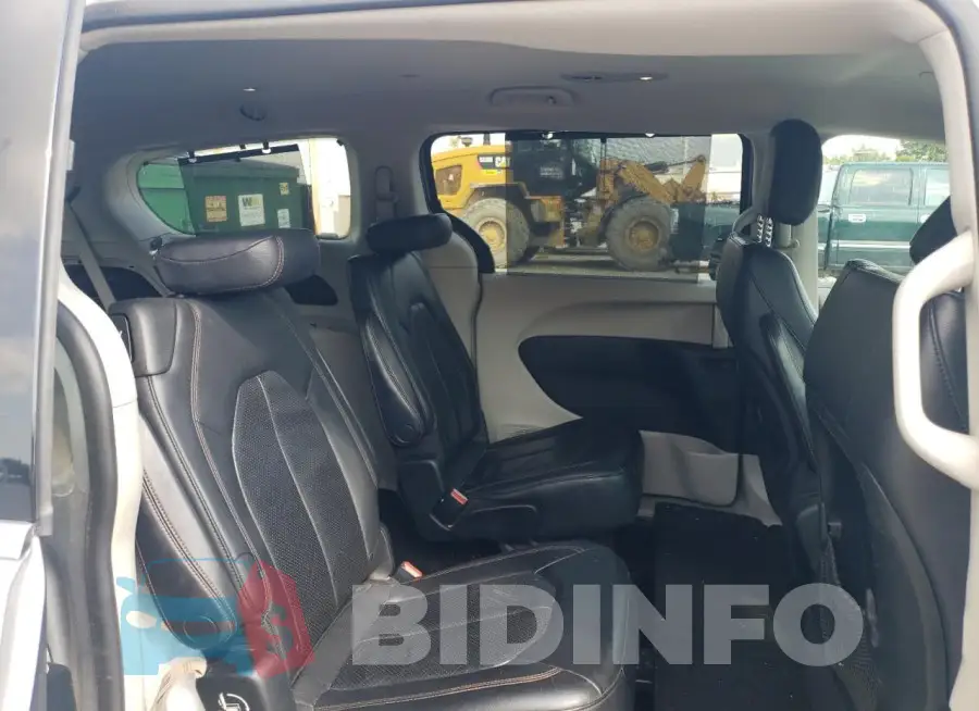 2C4RC1BG4JR120762 Photo# 11