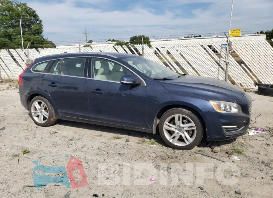 YV1612SC8F1195434 Photo# 4