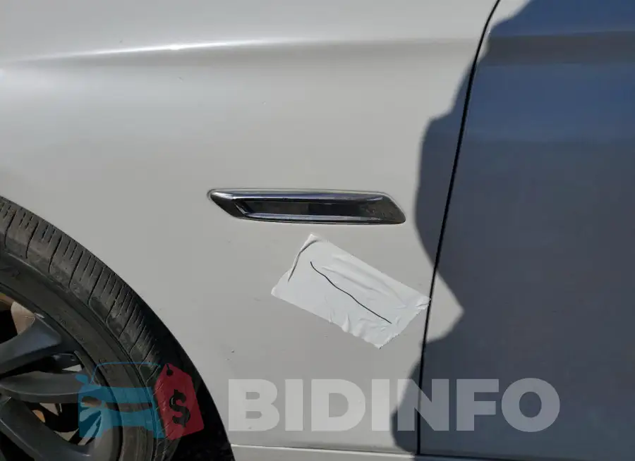 WBA5B1C57FG127788 Photo# 12