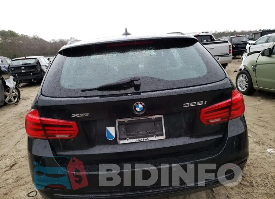 WBA8G5C52GK752619 Photo# 6