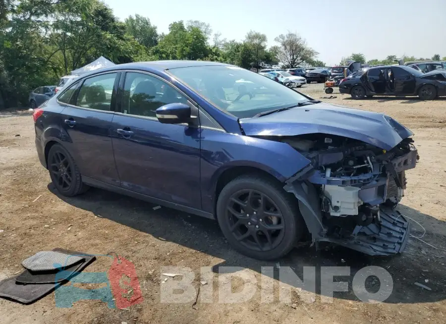 1FADP3F26GL393945 Photo# 4
