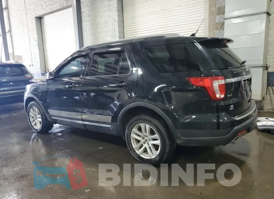 1FM5K8D82JGB93884 Photo# 2