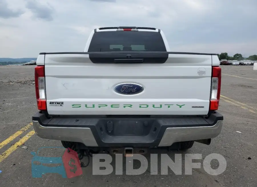 1FT7W2B65JEB83264 Photo# 6