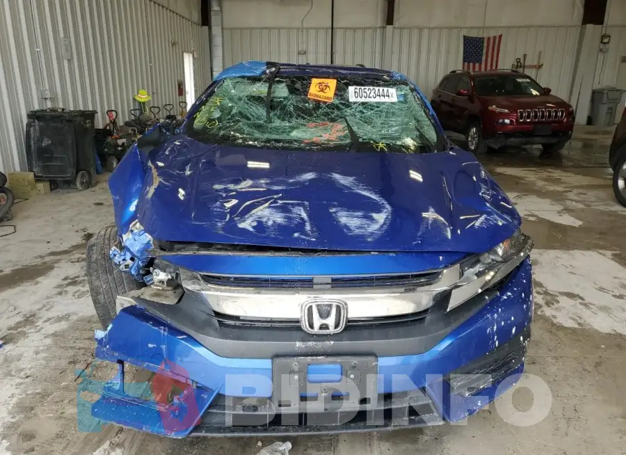 19XFC2F5XGE031791 Photo# 5