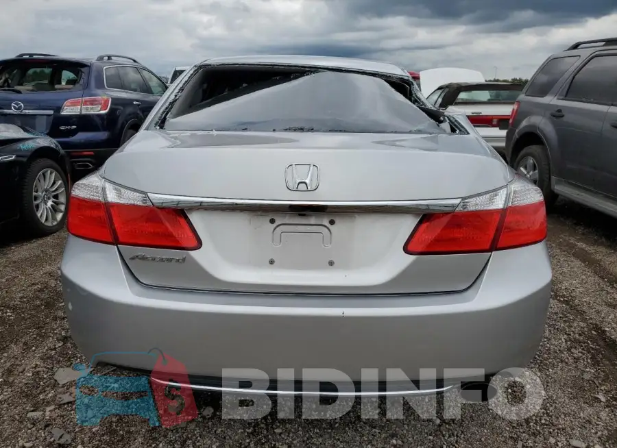 1HGCR2F77FA031172 Photo# 6
