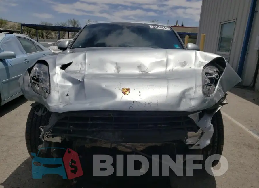 WP1AA2A52KLB04013 Photo# 5
