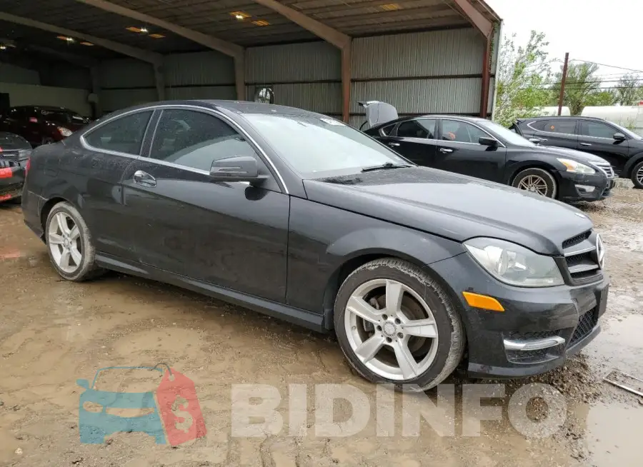 WDDGJ4HB8FG370188 Photo# 4