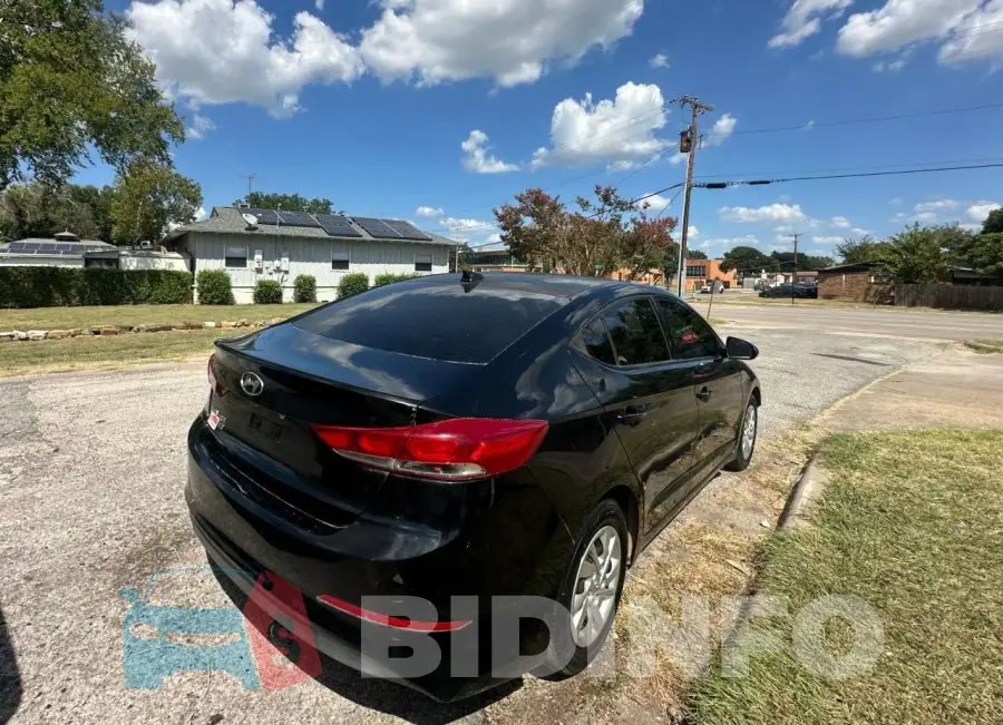 5NPD74LF4HH137896 Photo# 4