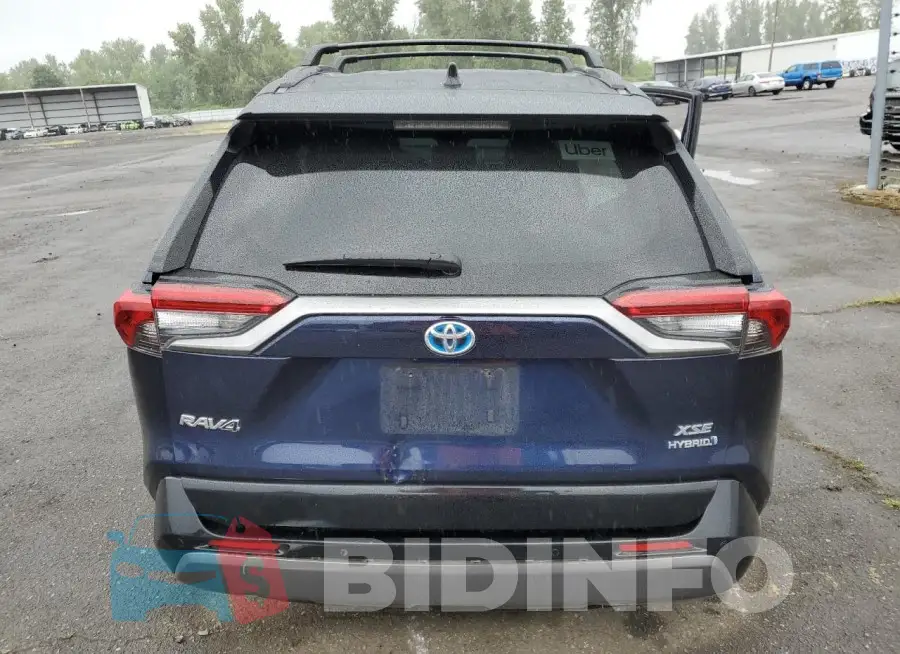 4T3E6RFV8MU040422 Photo# 6