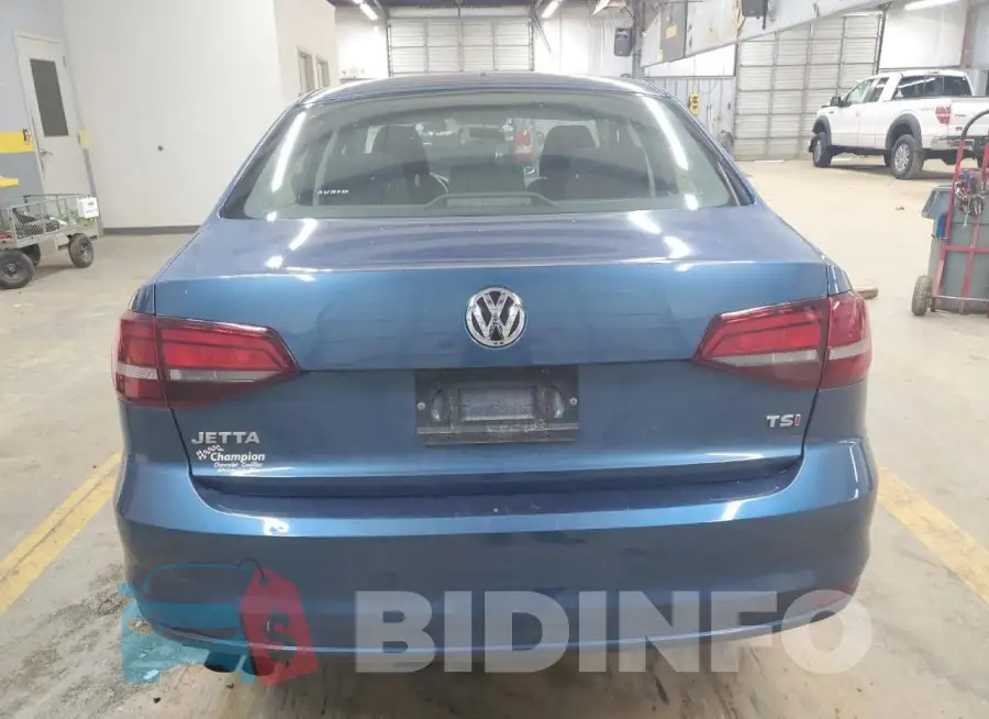 3VW2B7AJXHM227611 Photo# 6