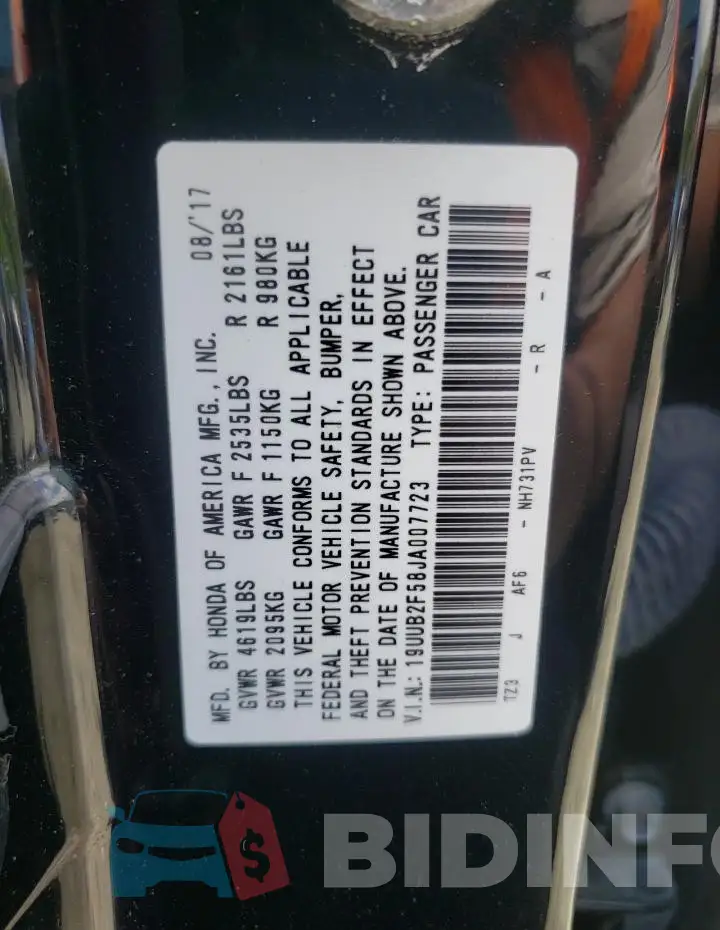 19UUB2F58JA007723 Photo# 12