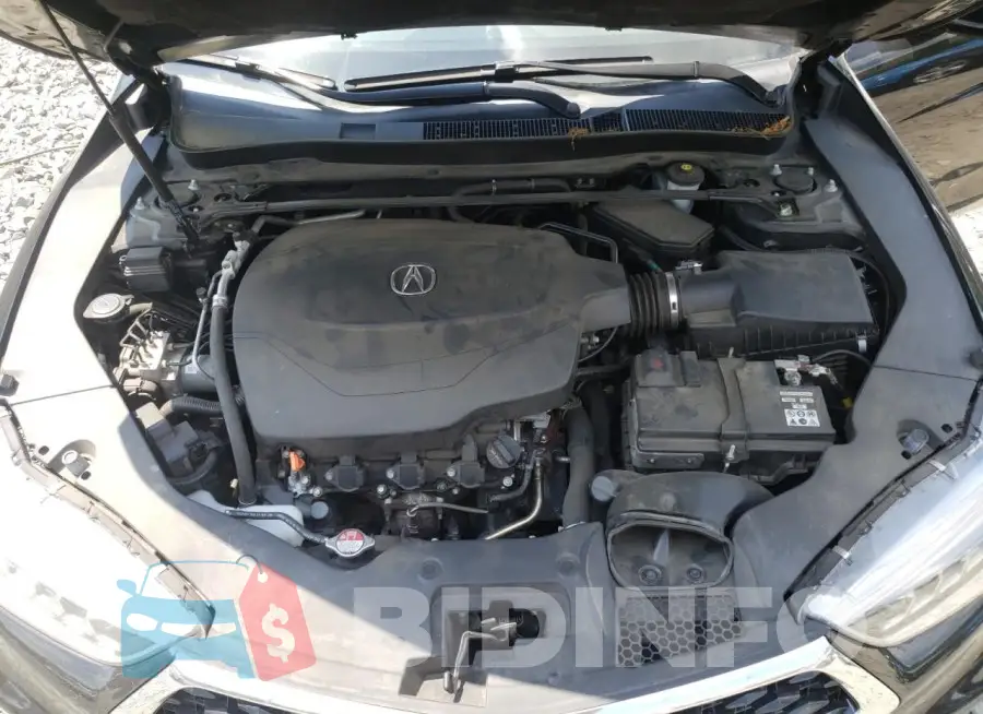 19UUB2F58JA007723 Photo# 11