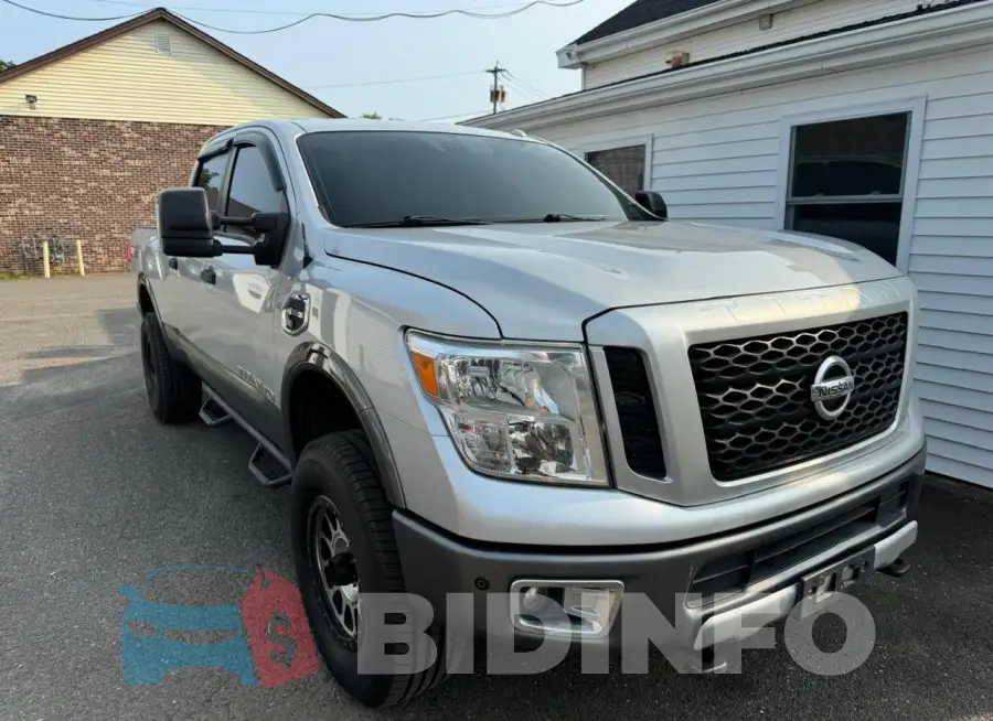 1N6BA1F47HN510007 Photo# 4