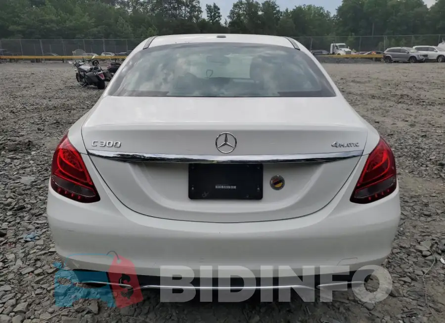 55SWF4KB6JU272424 Photo# 6