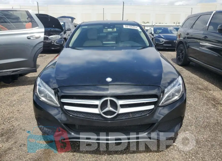 55SWF4KB7GU139504 Photo# 5