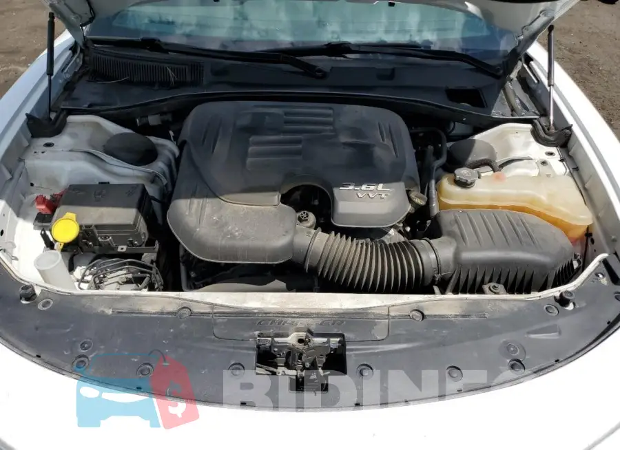 2C3CDXJG6GH294262 Photo# 11