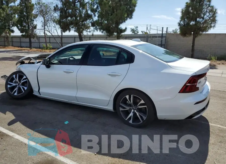 7JRL12FK1RG313224 Photo# 2
