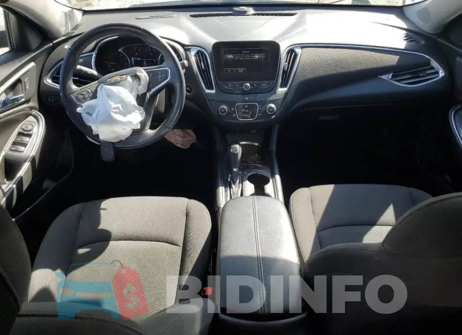 1G1ZD5ST5JF100618 Photo# 8