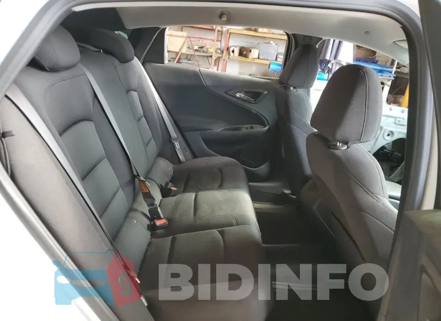 1G1ZG5ST4RF204083 Photo# 10