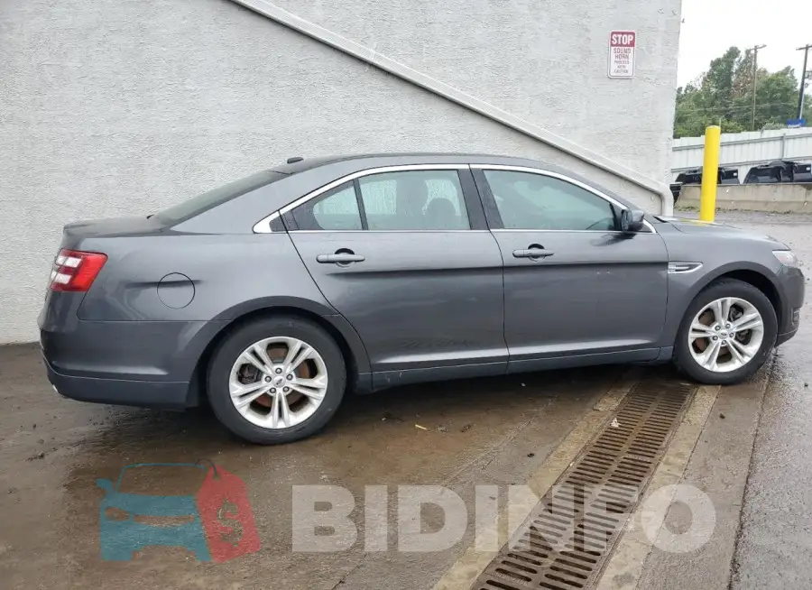 1FAHP2E85JG136776 Photo# 3