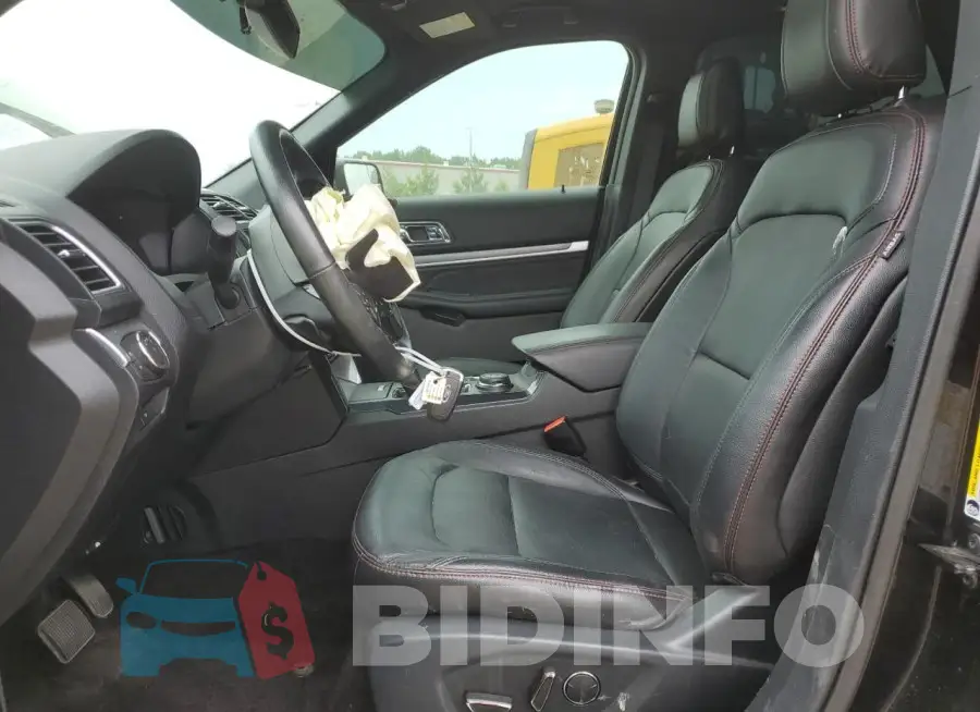 1FM5K8GT5JGB43853 Photo# 7