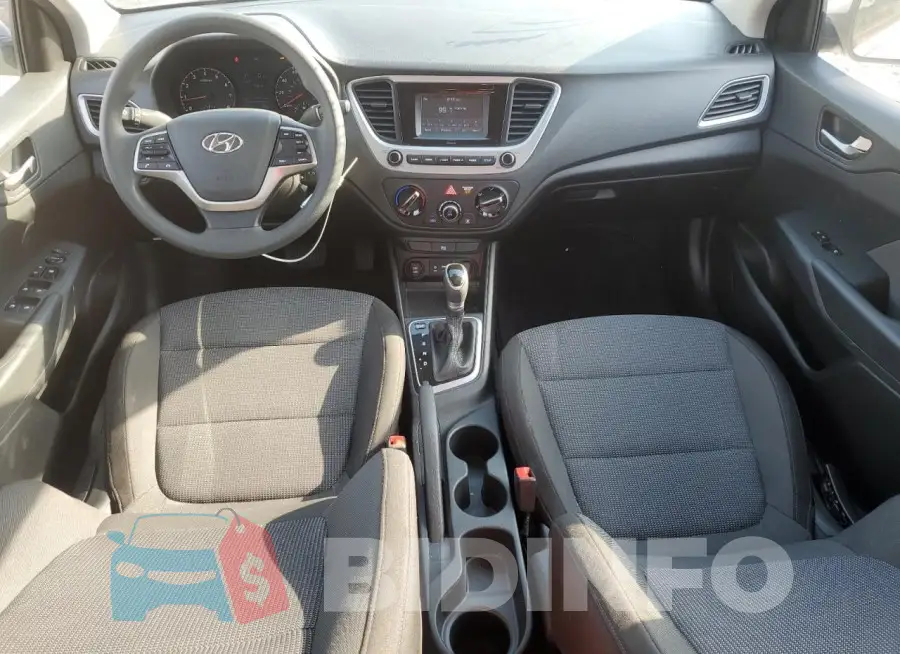 3KPC24A34KE058047 Photo# 8