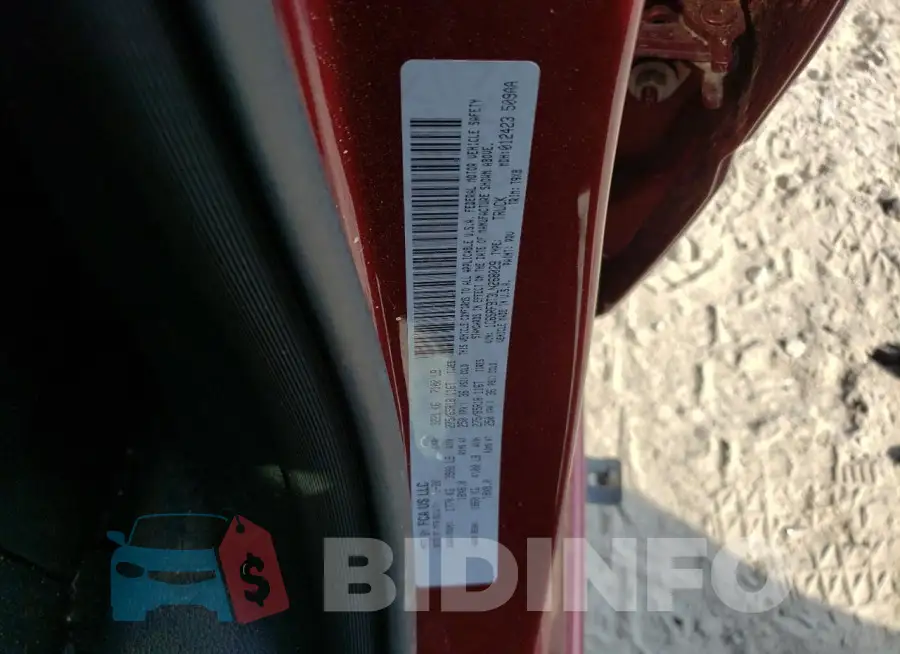 1C6SRFBT3LN268029 Photo# 12