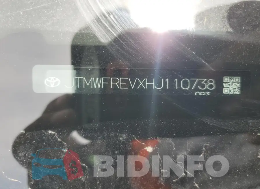 JTMWFREVXHJ110738 Photo# 12