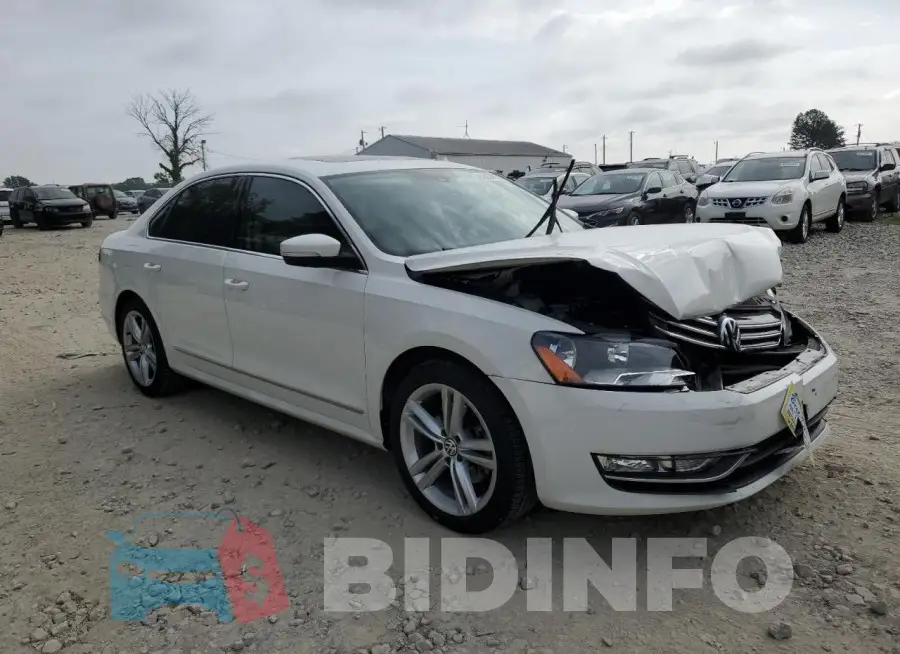 1VWBS7A37FC063315 Photo# 4