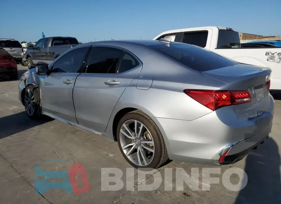 19UUB2F42KA000775 Photo# 2