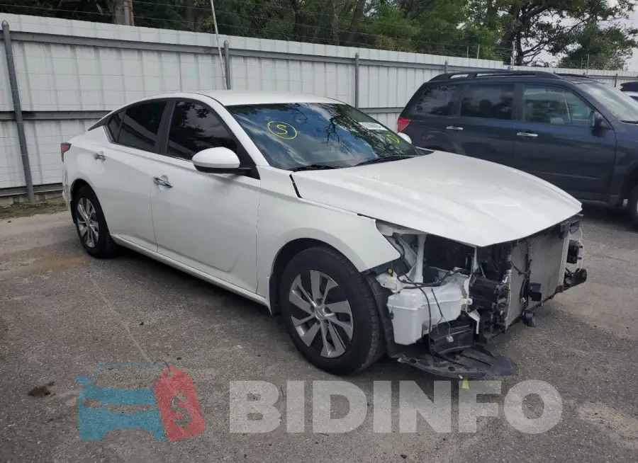 1N4BL4BV9KC135453 Photo# 4
