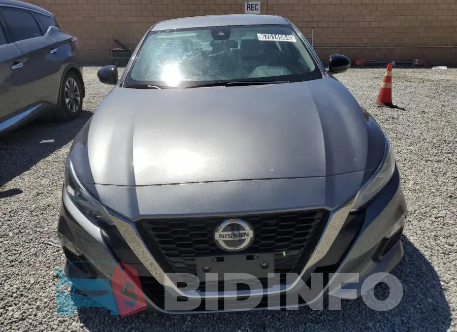 1N4BL4CV5NN390317 Photo# 5