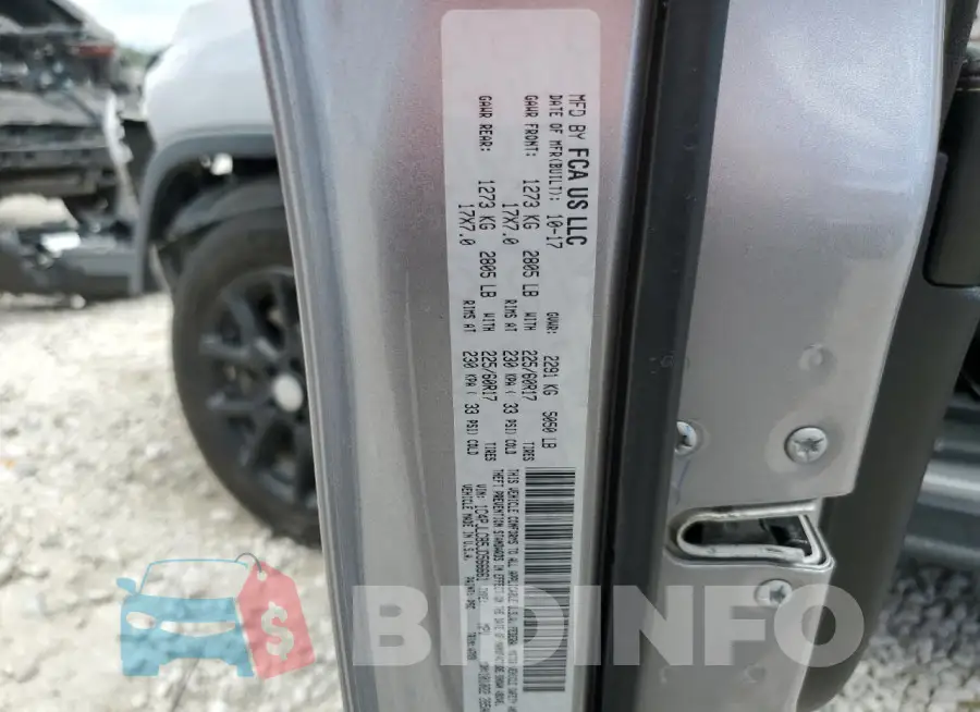 1C4PJLCB5JD566661 Photo# 12