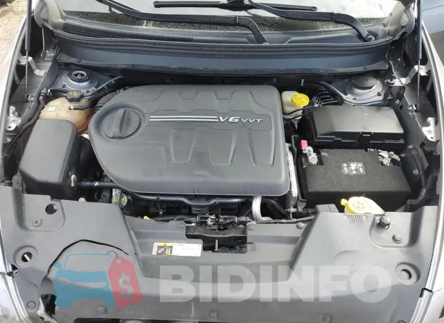 1C4PJLCS2FW771138 Photo# 12