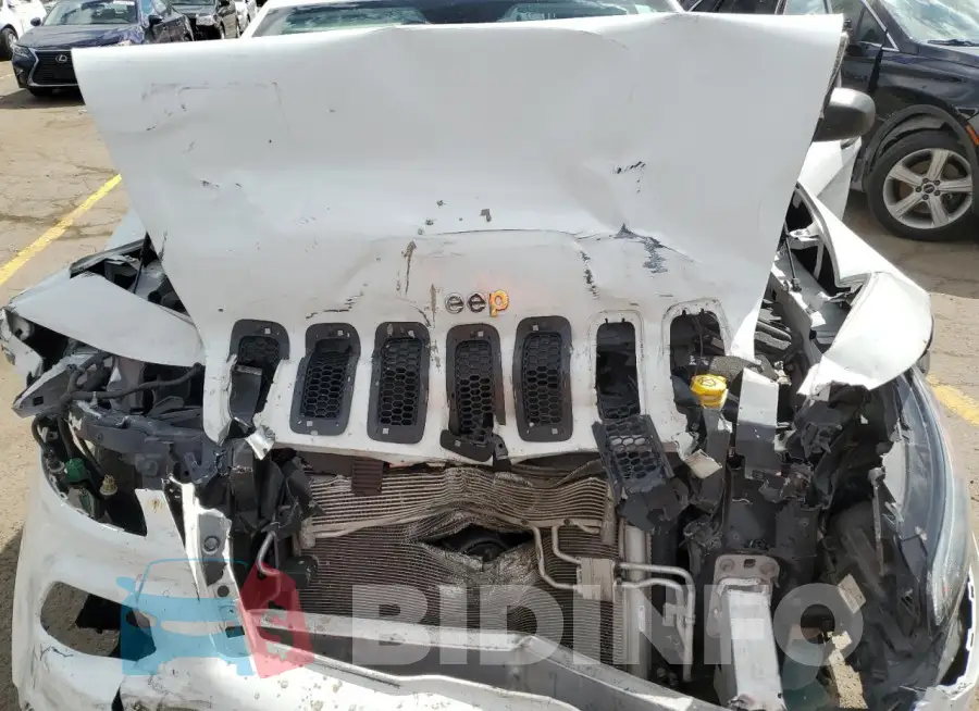 1C4PJMAB8HD240016 Photo# 11