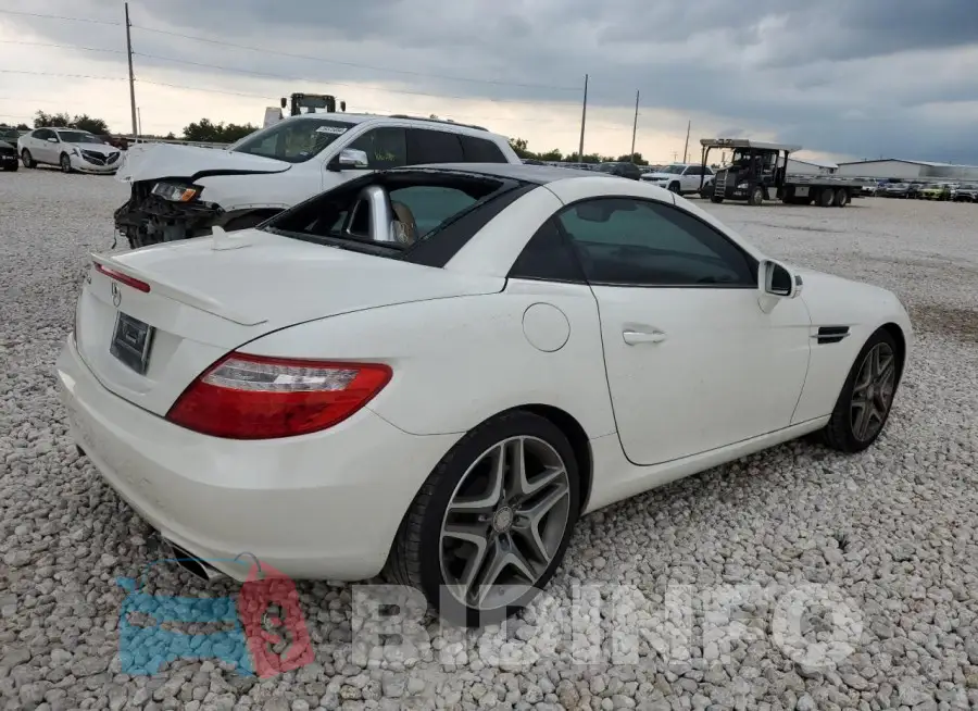WDDPK3JA2GF121787 Photo# 3
