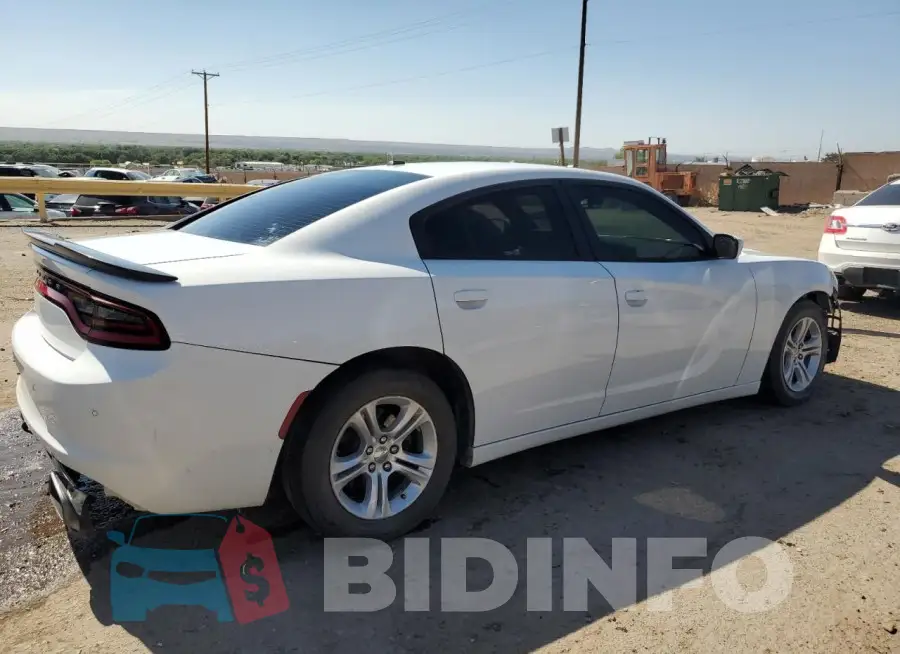 2C3CDXBG8FH874044 Photo# 3