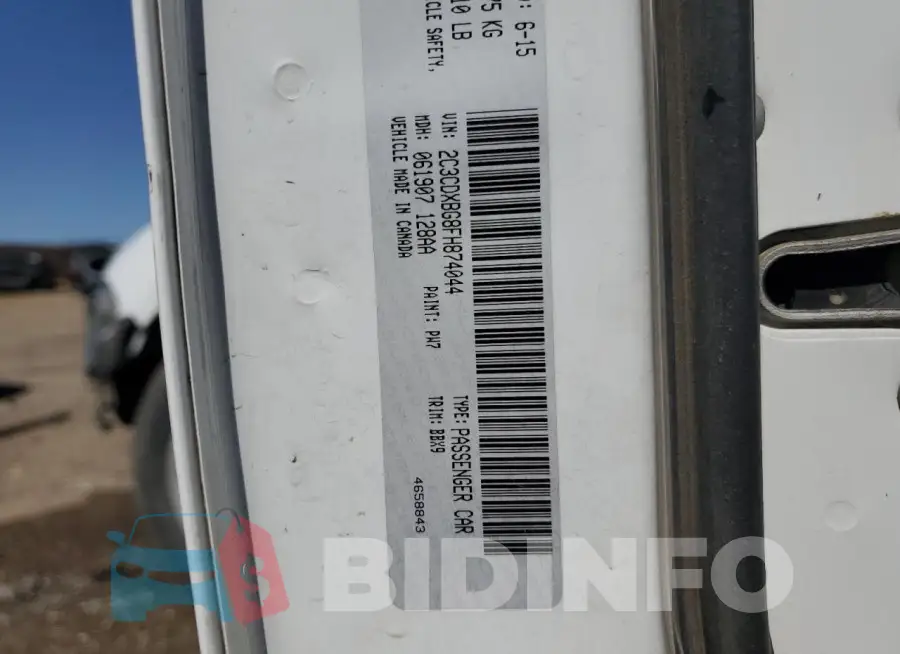 2C3CDXBG8FH874044 Photo# 12