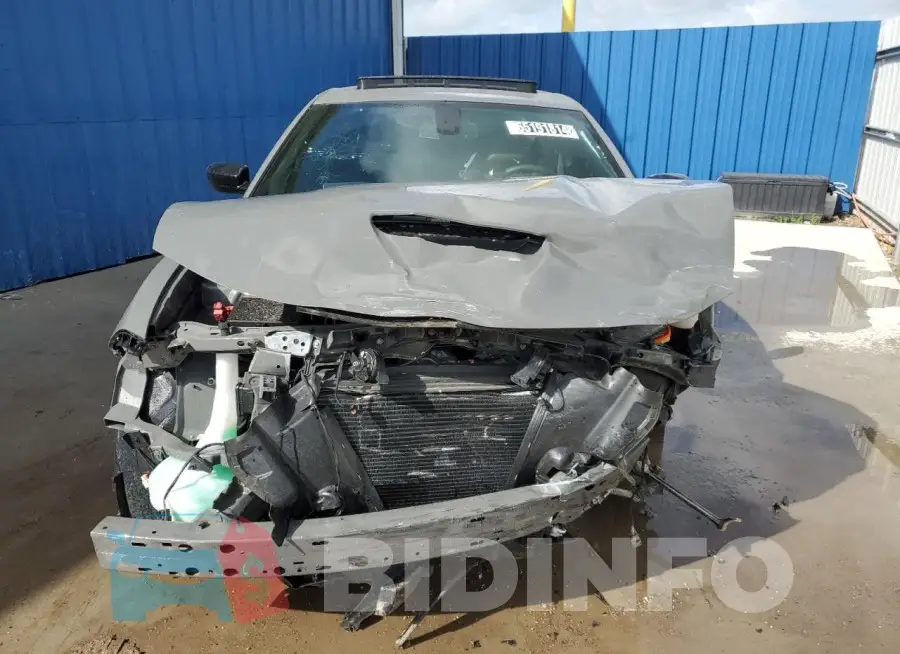 2C3CDXCT3PH703392 Photo# 5