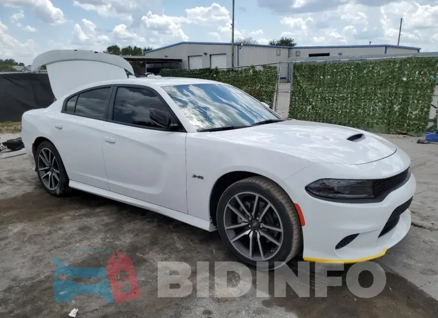 2C3CDXCT7PH698505 Photo# 4