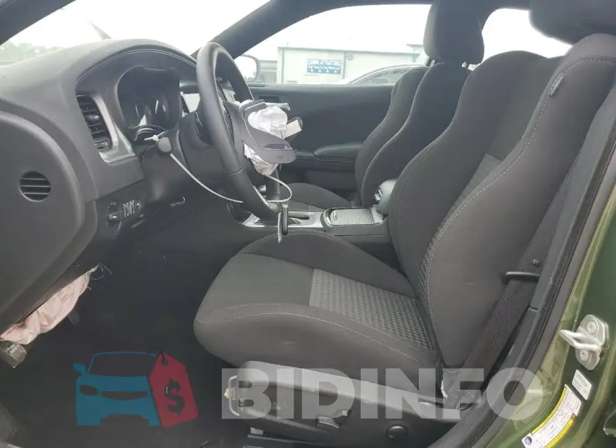 2C3CDXHG7PH683157 Photo# 7