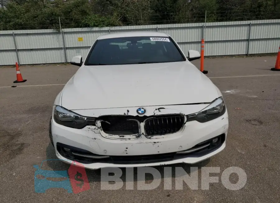 WBA8E3G52GNT78256 Photo# 5
