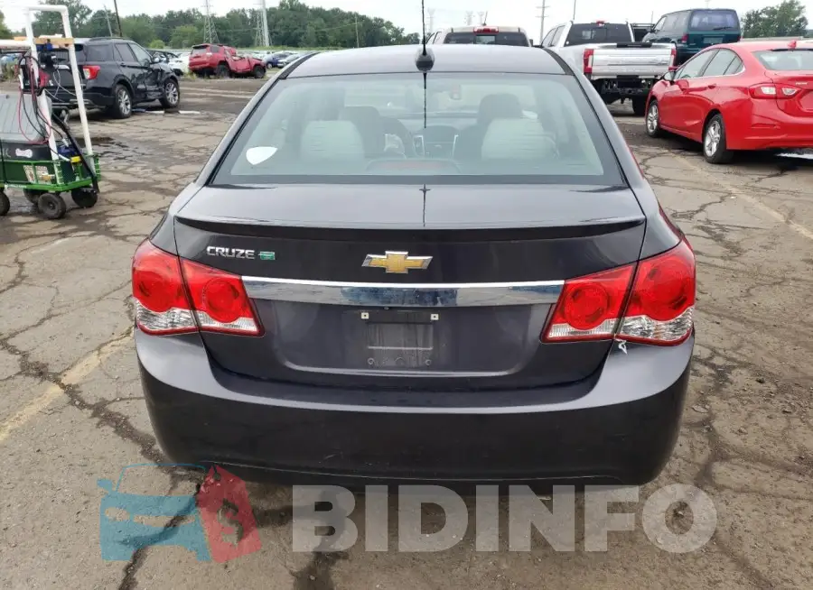 1G1PH5SB3F7137154 Photo# 6
