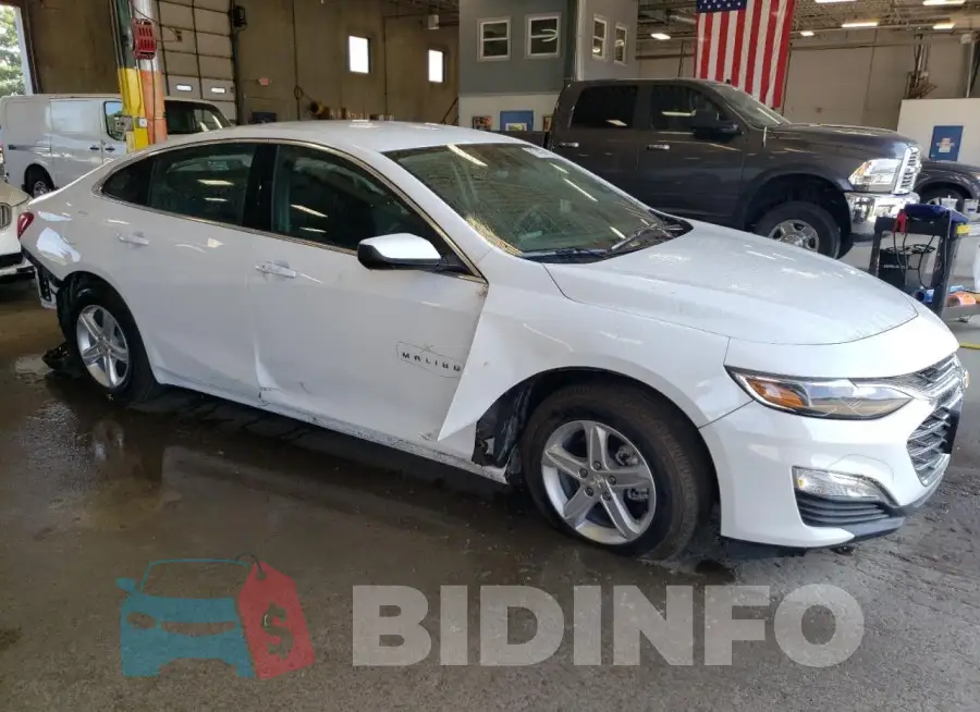 1G1ZC5ST5RF174815 Photo# 4